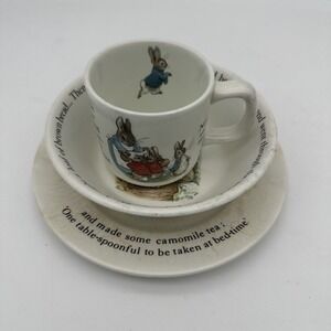 Wedgwood Peter Rabbit By Beatrix Potter 3 Piece Nursery Set England  EUC